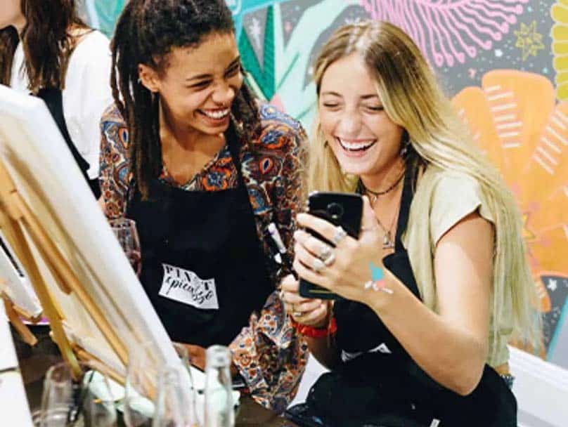 Happy Experiences Pinot & Picasso