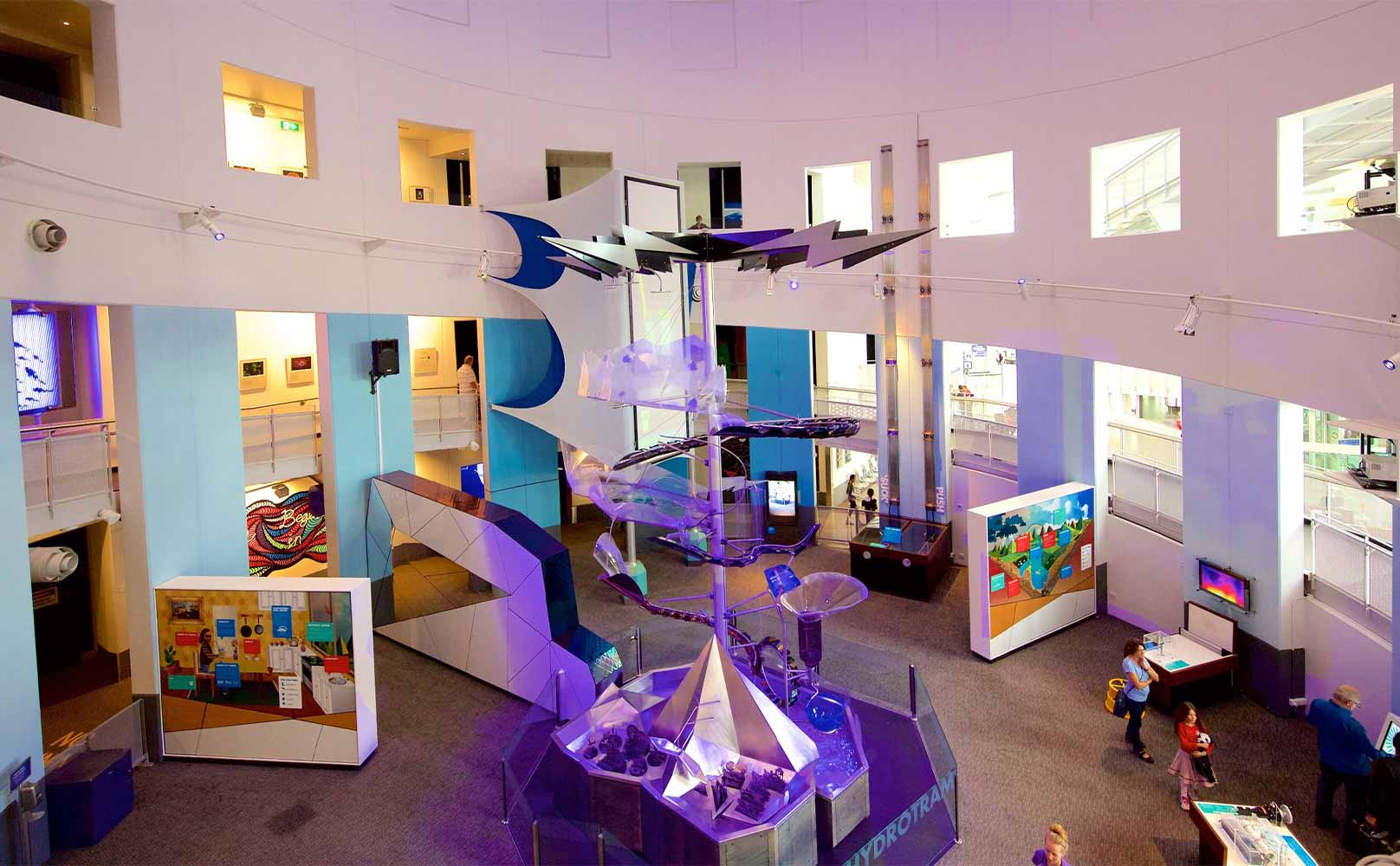 Best 23 Things To Do In Canberra [That Won't Break The Bank]