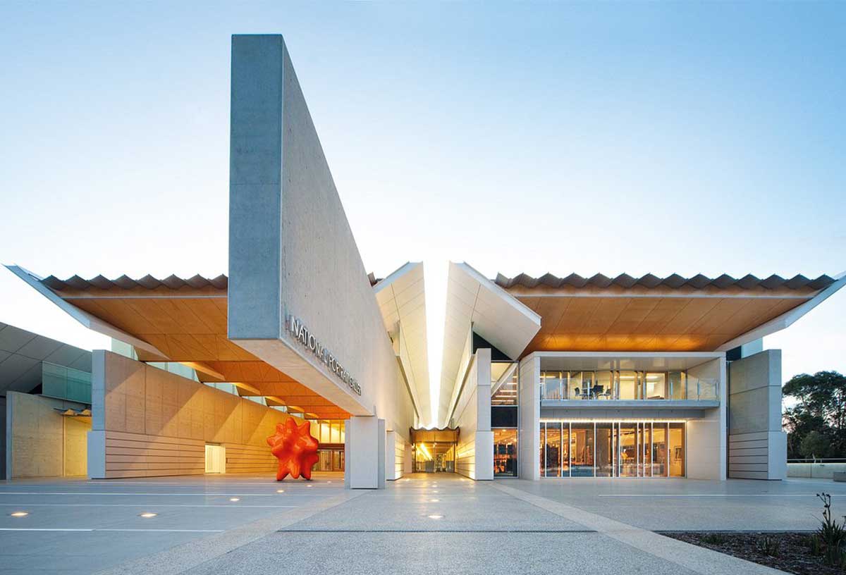 10 Date Ideas in Canberra To Inspire Your Next Date Night Art Gallery